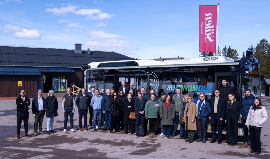 Karsan Otonom e-ATAK İsveç’te Turistleri Kayak Merkezlerine Taşıdı!