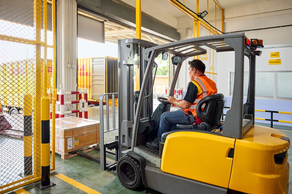 DHL Express⁠, 3.000 kg’a kadar olan gönderiler için yeni “Heavy Weight Express” hizmetiyle küresel portföyünü genişletiyor